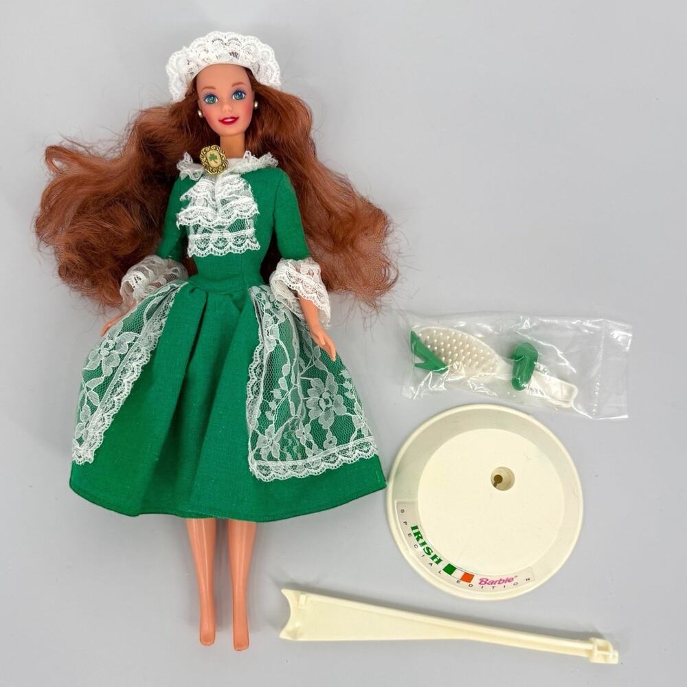 Vintage 90s Irish Barbie Dolls of The World Outfit Complete DOTW Redhead 12998